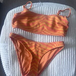 triangl swimwear Orange and Pink Wave Textured Bikini Set